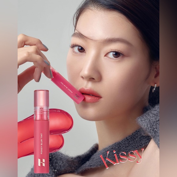 BNIB Foggy Blur Tint Lip Stain - Kissy - Picture 4 of 4